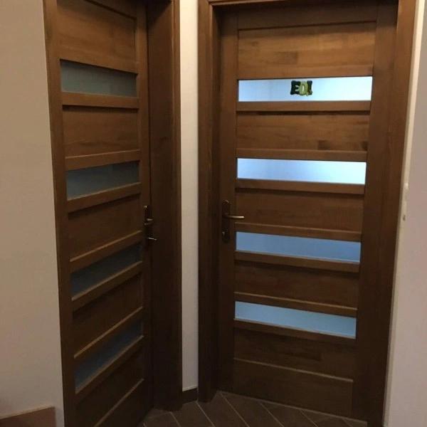 Beltéri fából készült ajtó